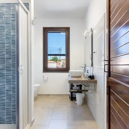 Guesthost - Sa Serenada Apartman *