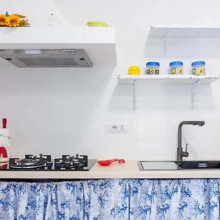 Guesthost - Sa Serenada * Torre Dei Corsari